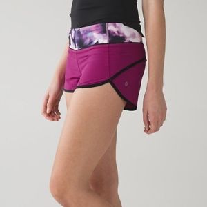 EUC Lululemon Run: Speed Shorts *4 way stretch, size 6